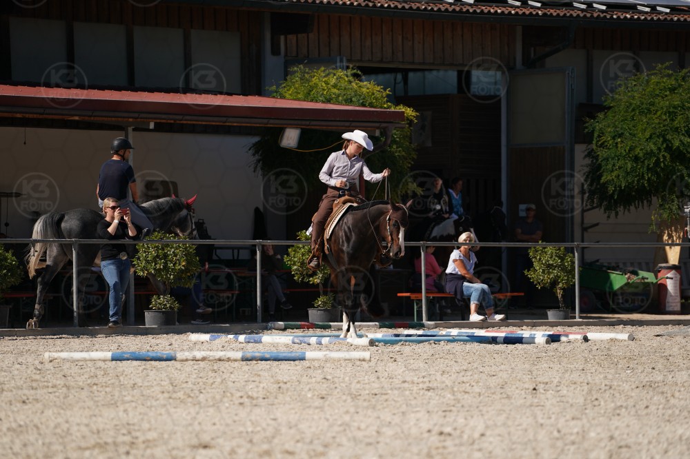 s_A_907905.JPG